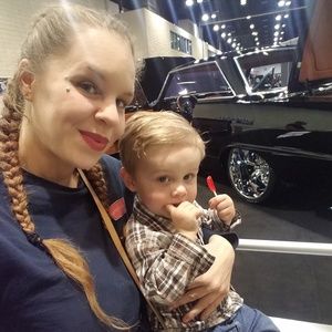 Meet your Posher, Jennifer